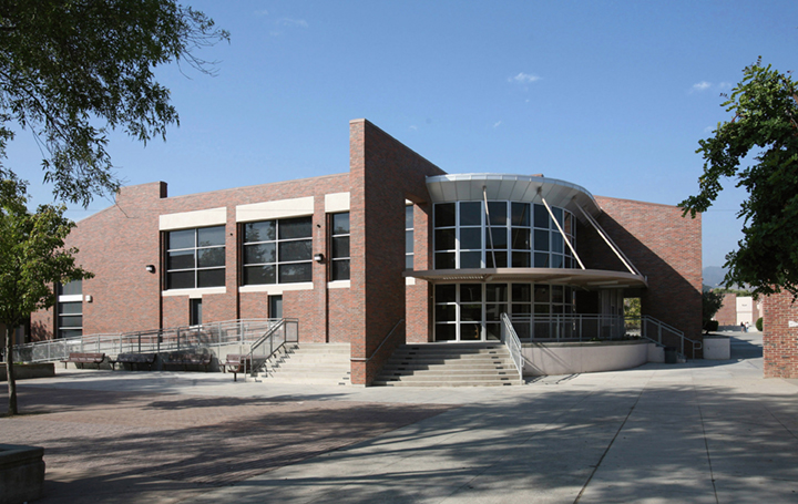 Monta Vista Library